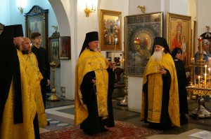 В канун 4-й Недели по Пятидесятнице Игумен Нестор возглавил всенощное бдение с литией в Богоявленском мужском монастыре Челябинска., 