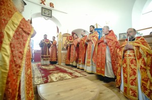 Настоятель Богоявленского мужского монастыря Челябинска Игумен Нестор (Болков) принял участие  в Божественной Литургии в храме Покрова Пресвятой Богородицы в селе Булзи., 