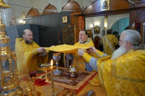 В Богоявленском  мужском монастыре Челябинска совершили Божественную Литургию., 