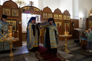 В канун праздника Успения Пресвятой Богородицы Игумен Нестор (Болков ) возглавил всенощное бдение в Богоявленском мужском монастыре Челябинска., 