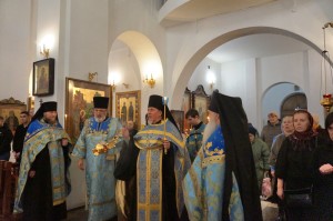 В Богоявленском епархиальном мужском монастыре совершили всенощное бдение  с литией., 