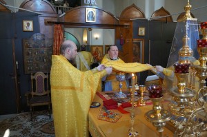В Богоявленском мужском монастыре города Челябинска совершили Божественную Литургию., 