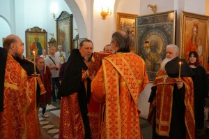 В канун Недели о слепом, Игумен Нестор (Болков) возглавил всенощное бдение в Богоявленском мужском монастыре Челябинска., 