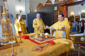 В Богоявленском епархиальном мужском монастыре города Челябинска совершили Божественную Литургию., 