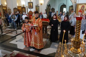 В Неделю 6-ю по Пасхе, о слепом, Игумен Нестор (Болков) совершил Литургию в Богоявленском мужском монастыре Челябинска., 