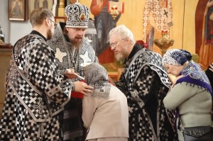 Настоятель Богоявленского мужского монастыря города Челябинска игумен Нестор (Болков) с клириками Богоявленского мужского монастыря принял участие в Божественной Литургии в храме святителя Василия Великого в  Челябинске., 