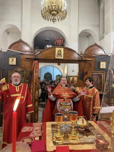 В Светлое Христово Воскресение Игумен Нестор (Болков ) совершил Литургию в Богоявленском мужском монастыре., 