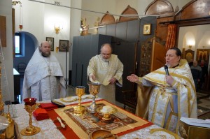 В Богоявленском мужском монастыре  совершили   Божественную Литургию  святителя Иоанна Златоуста в Неделю 33-ю по Пятидесятнице., 