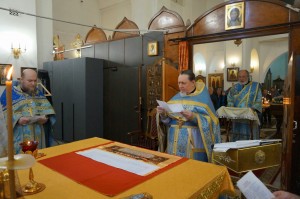 В праздник Покрова в Богоявленском мужском монастыре совершили Божественную Литургию., 