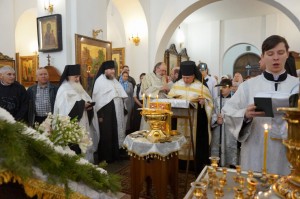 В Крещенский Сочельник Игумен Нестор (Болков ) возглавил Божественную Литургию в Богоявленском мужском монастыре., 