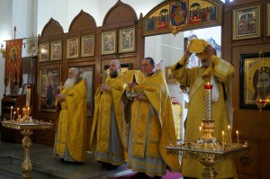 В Богоявленском мужском монастыре города Челябинска совершили Божественную Литургию., 
