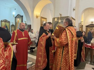 В канун Недели о расслабленном Игумен Нестор (Болков) совершил всенощное бдение в Богоявленском мужском монастыре Челябинска., 