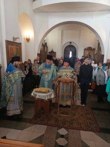 В праздник Сретения Господня в Богоявленском мужском монастыре города Челябинска совершили Божественную Литургию., 