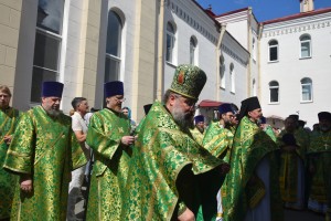 Настоятель Богоявленского мужского монастыря Челябинска игумен Нестор (Болков)  принял участие в Литургии в Свято- Симеоновском Кафедральном соборе., 