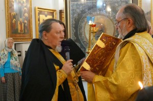 В канун празднования Собора Московских святителей Игумен Нестор совершил всенощное бдение в Богоявленском мужском монастыре., 