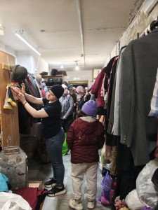 В Богоявленском  мужском монастыре  состоялась  благотворительная раздача одежды и обуви., 