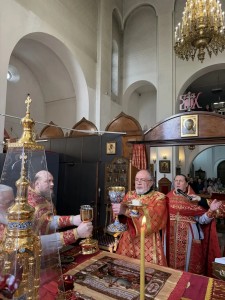 В день памяти жен-мироносиц Игумен Нестор (Болков ) совершил Божественную Литургию в Богоявленском мужском монастыре  Челябинска., 