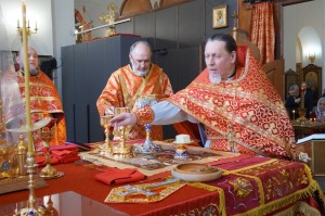 В день памяти жен-мироносиц Игумен Нестор (Болков ) совершил Божественную Литургию в Богоявленском мужском монастыре  Челябинска., 