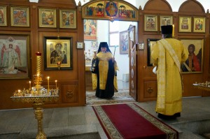 В Богоявленском  мужском монастыре  Челябинска совершили всенощное бдение с литией., 