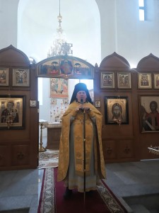 В Богоявленском мужском монастыре города Челябинска совершили Божественную Литургию., 