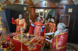 В Неделю 6-ю по Пасхе, о слепом, Игумен Нестор (Болков) совершил Литургию в Богоявленском мужском монастыре Челябинска., 