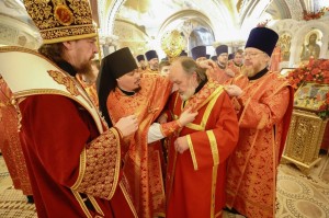 Настоятель Богоявленского мужского монастыря Челябинска Игумен Нестор (Болков)с клириками Богоявленского мужского монастыря принял участие  в Божественной Литургии в кафедральном  Соборе города Челябинска ., 