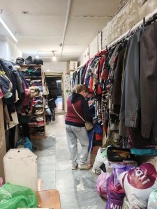 26 апреля 2026 года, в Неделю 3-ю по Пасхе и памяти святых жен-мироносиц, в рамках социального проекта «ДАР»,  в Богоявленском мужском монастыре города Челябинска, состоялась благотворительная  раздача одежды и обуви прихожанам святой обители  и жителям , 