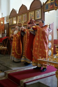 В Неделю 6-ю по Пасхе, о слепом, Игумен Нестор (Болков) совершил Литургию в Богоявленском мужском монастыре Челябинска., 