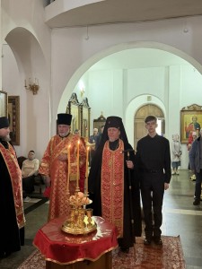 5 апреля 2026 года, в канун Недели 3-й по Пасхе и памяти святых жен-мироносиц, совершили всенощное бдение с литией., 