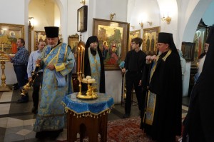 В канун праздника Успения Пресвятой Богородицы Игумен Нестор (Болков ) возглавил всенощное бдение в Богоявленском мужском монастыре Челябинска., 
