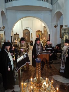 25 февраля 2026 года, в третий день Великого поста, игумен Нестор(Болков) с братией святой обители совершил великое повечерие с чтением Великого покаянного канона преподобного Андрея Критского в Богоявленском мужском монастыре г. Челябинска., 