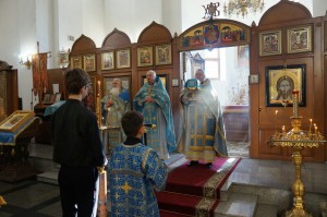 В праздник Воздвижения Креста Господня Игумен Нестор (Болков) возглавил Божественную Литургию в Богоявленском мужском монастыре ., 