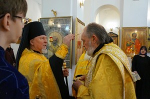 В Богоявленском  мужском монастыре  Челябинска совершили всенощное бдение с литией., 