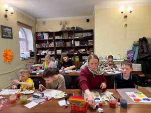 15 февраля 2026 года в Воскресной школе Богоявленского мужского монастыря провели уроки для средней группы:, 