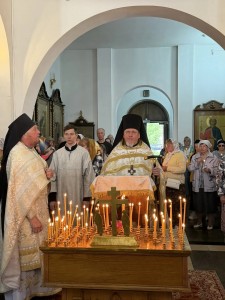 В Троицкую родительскую субботу Игумен Нестор (Болков) возглавил Божественную Литургию  в Богоявленском  мужском монастыре  Челябинска., 