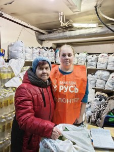 В Богоявленском епархиальном мужском  монастыре провели благотворительную раздачу продуктовых наборов., 