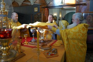 В день празднования святых отцов VII Вселенского Собора в Богоявленском мужском монастыре совершили Божественную Литургию., 