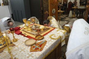 В Богоявленском  мужском монастыре  Игумен Нестор (Болков ) возглавил Божественную Литургию в Богоявленском мужском монастыре города Челябинска., 