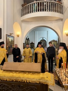 В канун Недели 1-й по Пятидесятнице,  Игумен Нестор (Болков ) возглавил всенощное бдение в Богоявленском мужском монастыре Челябинска., 