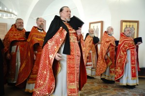 Настоятель Богоявленского мужского монастыря Челябинска Игумен Нестор (Болков) принял участие  в Божественной Литургии в храме Покрова Пресвятой Богородицы в селе Булзи., 