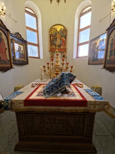 В праздник Сретения Господня в Богоявленском мужском монастыре города Челябинска совершили Божественную Литургию., 