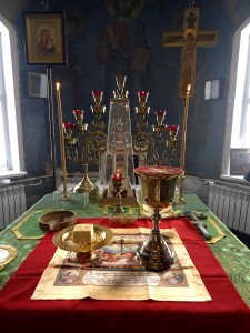 На Вселенскую родительскую (мясопустную) субботу Игумен Нестор(Болков) возглавил Божественную Литургию в Храме Святого Пророка Илии с. Клеопино Каслинского района., 